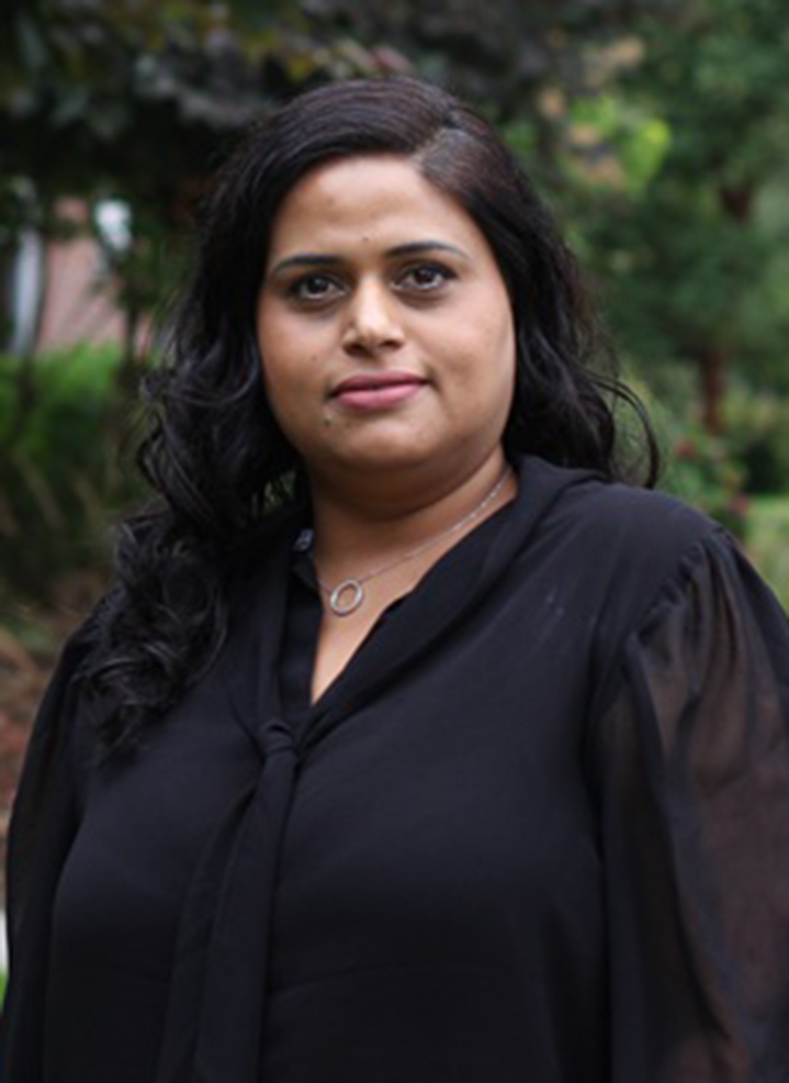 HEADSHOT_RITIKA_PEACE-ARCH